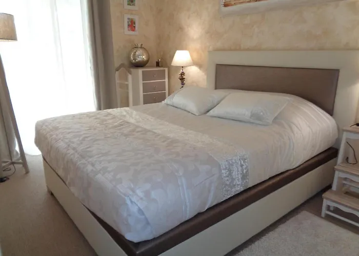 T3 Proche Avec Parking Et Wifi - Fr-1-374-24 Appartement